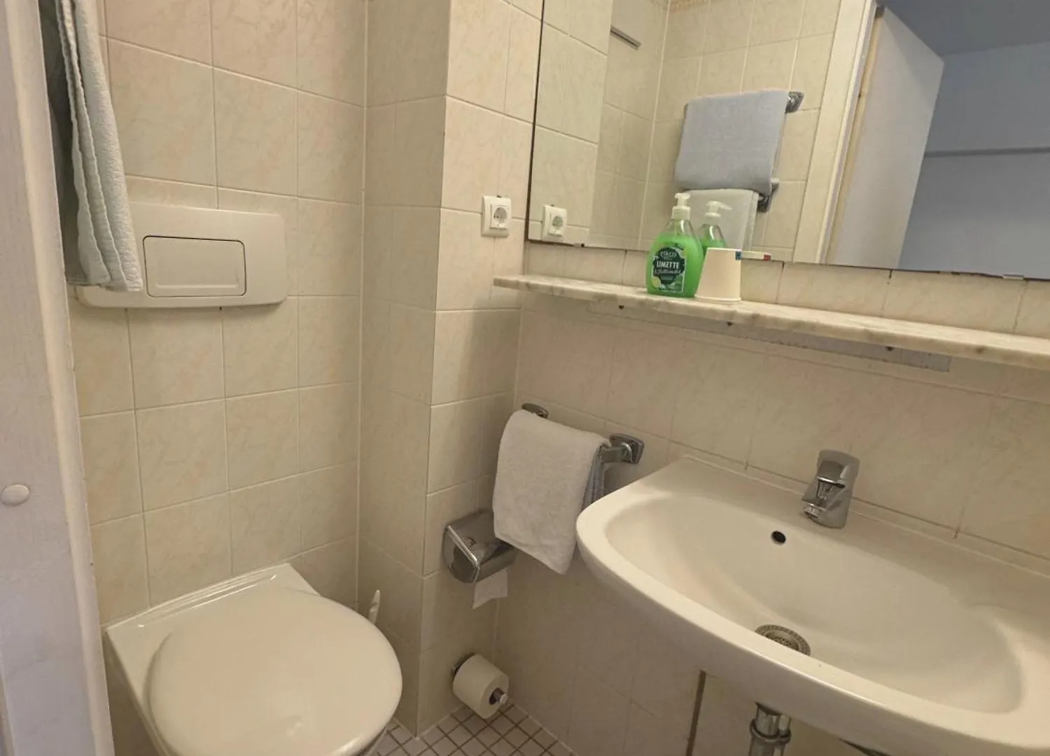 Hostel Heinzelmaennchen Cologne Germany