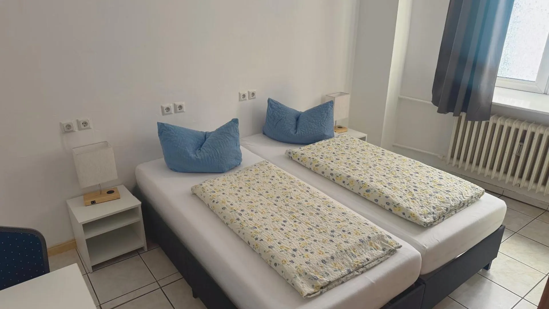 Hotel Hostel Heinzelmaennchen Keulen