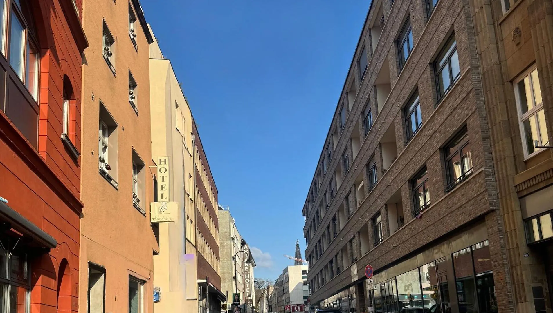 Hotel Hostel Heinzelmaennchen Cologne